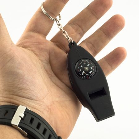 Компас-свисток (термометр) Следопыт с карабином PF-TCP-09