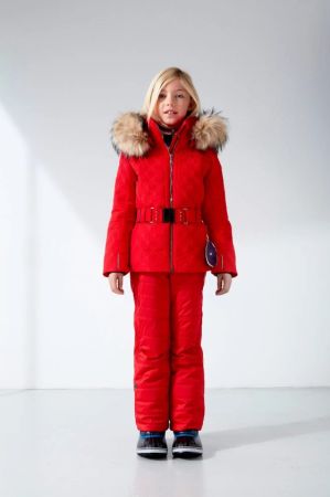 Куртка горнолыжная Poivre Blanc с иск.мехом W21-1003-JRGL/A красный в Волгограде